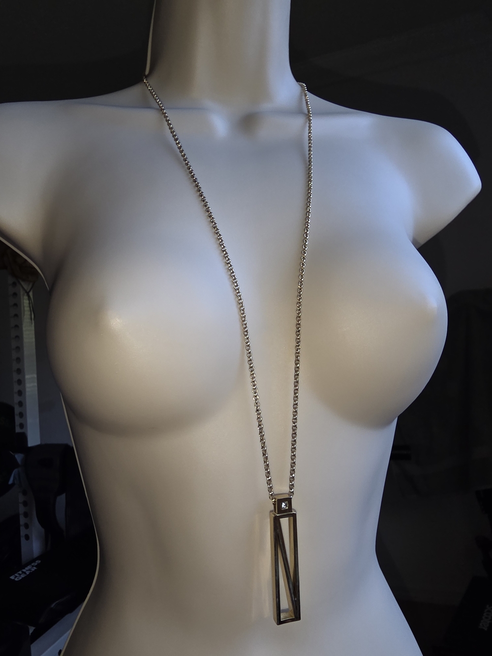 Ann Taylor Pendant Necklace